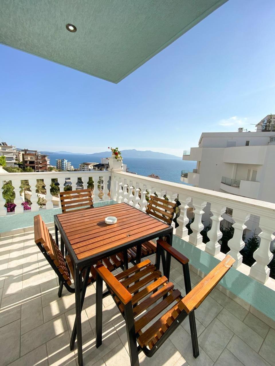 Hotel Abedini Саранде Екстериор снимка
