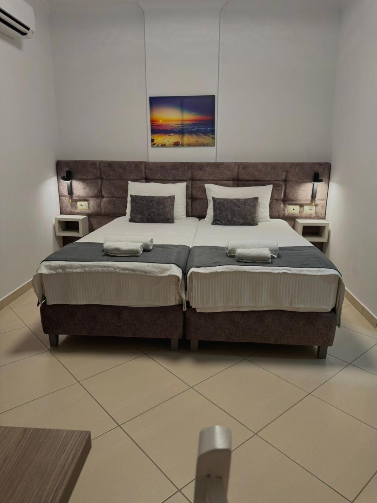 Hotel Abedini Саранде Екстериор снимка