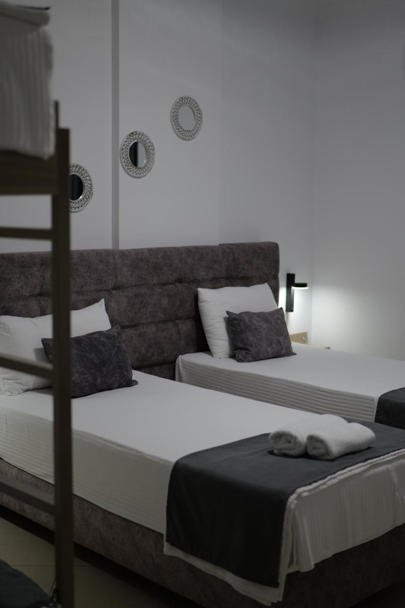 Hotel Abedini Саранде Екстериор снимка