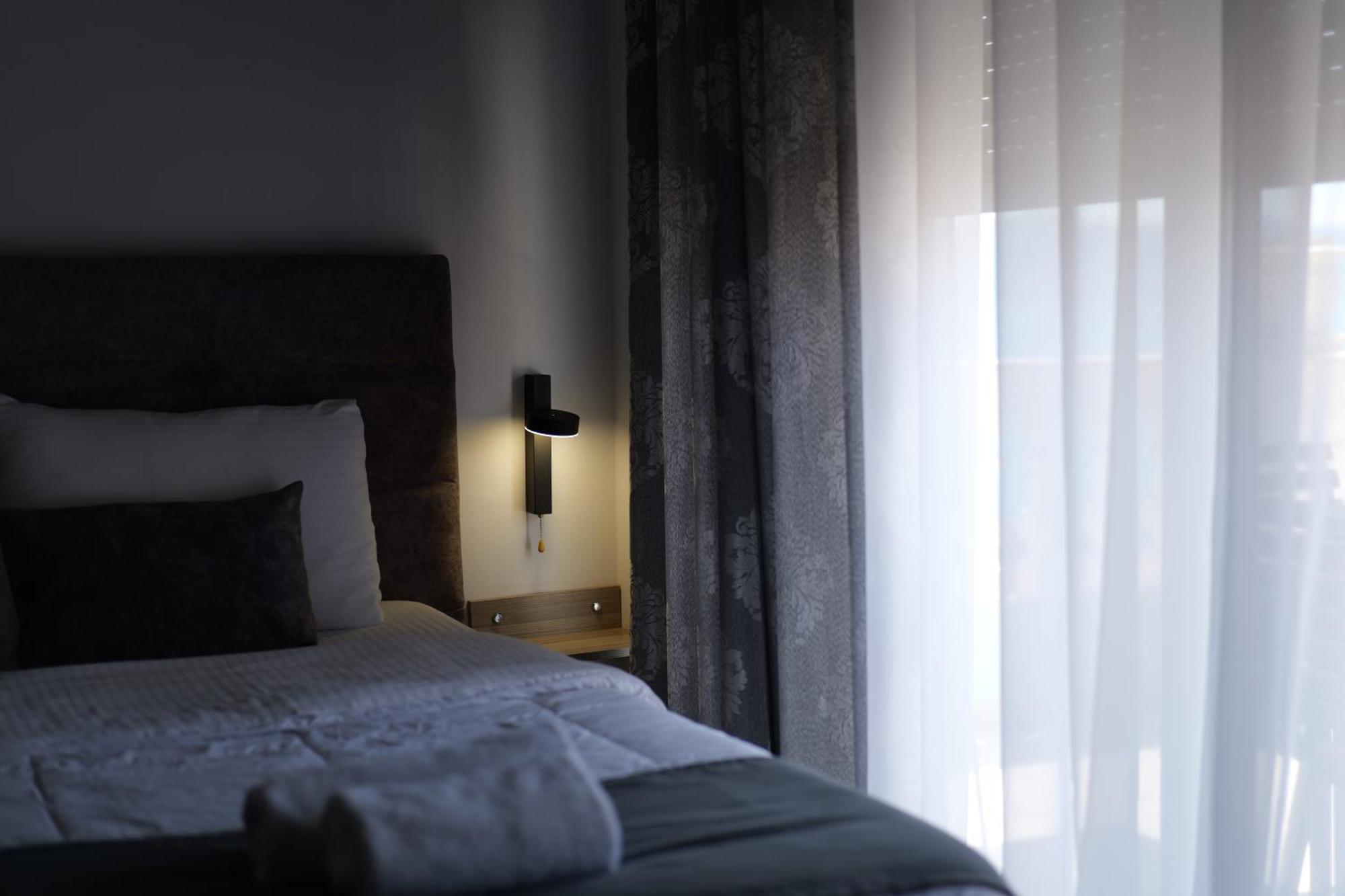 Hotel Abedini Саранде Екстериор снимка