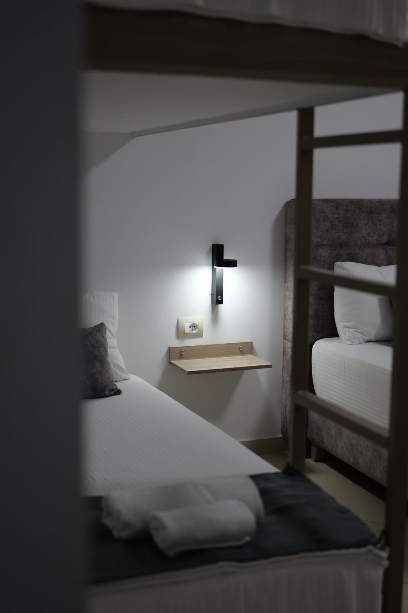 Hotel Abedini Саранде Екстериор снимка