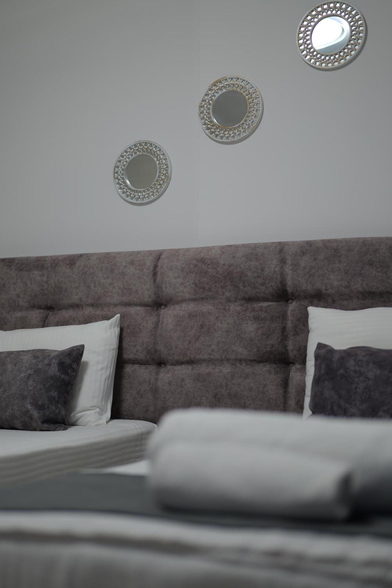Hotel Abedini Саранде Екстериор снимка