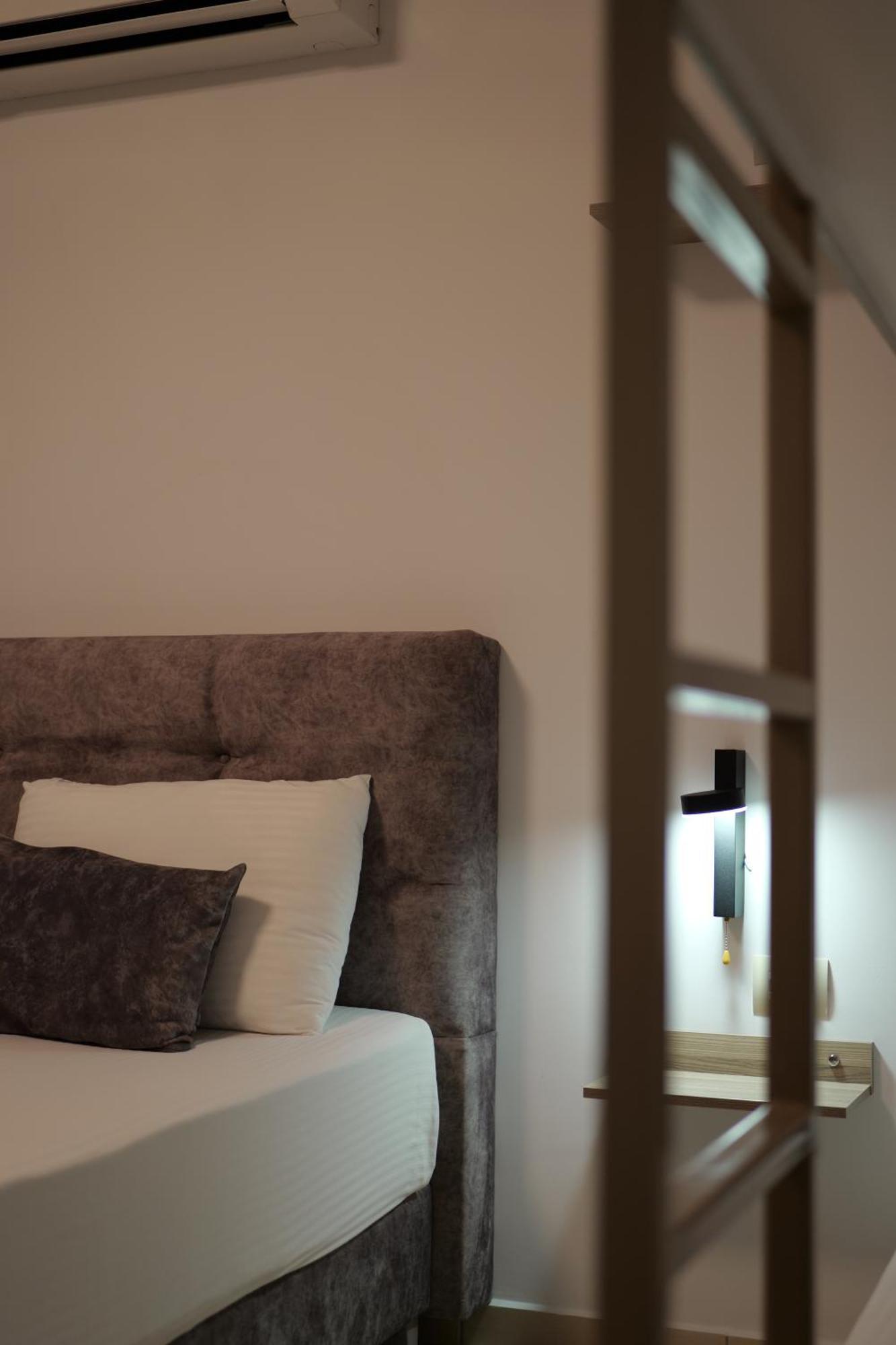 Hotel Abedini Саранде Екстериор снимка
